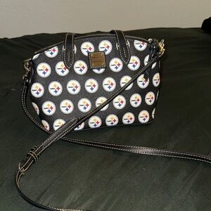 Steelers Dooney & Bourke Black Crossbody Bag